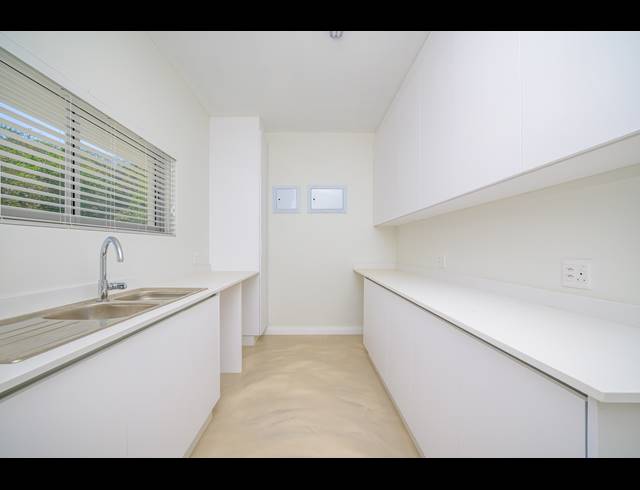 3 BEDROOM APARTMENT TO LET IN SHAKAS ROCK